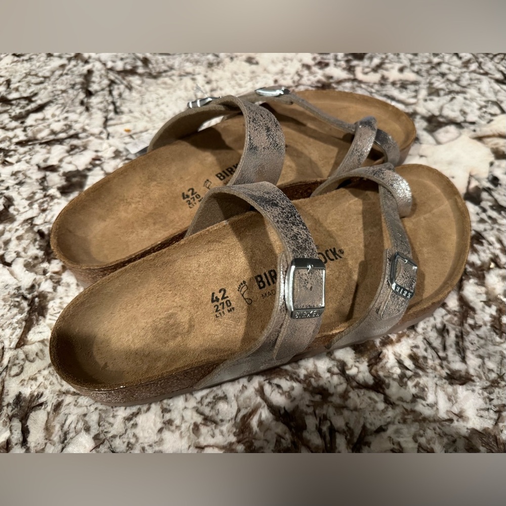 Birkenstock Sandals 🩶 - Picture 7 of 11